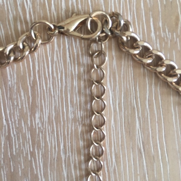 SOLD Maroon Statement Necklace - Picture 2 of 4